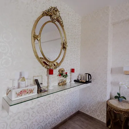 Roh Apartahotel